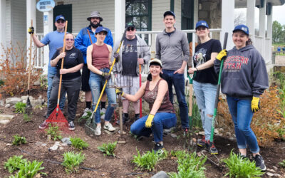 Home Science Tools Hosts Corporate Community Service Day at ZooMontana