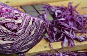 mandoline cutting cabbage